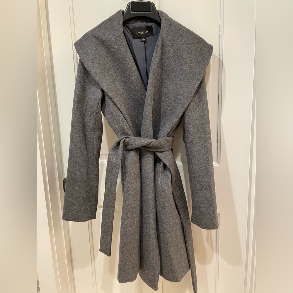 Ann Taylor Factory gray shawl collar coat XS